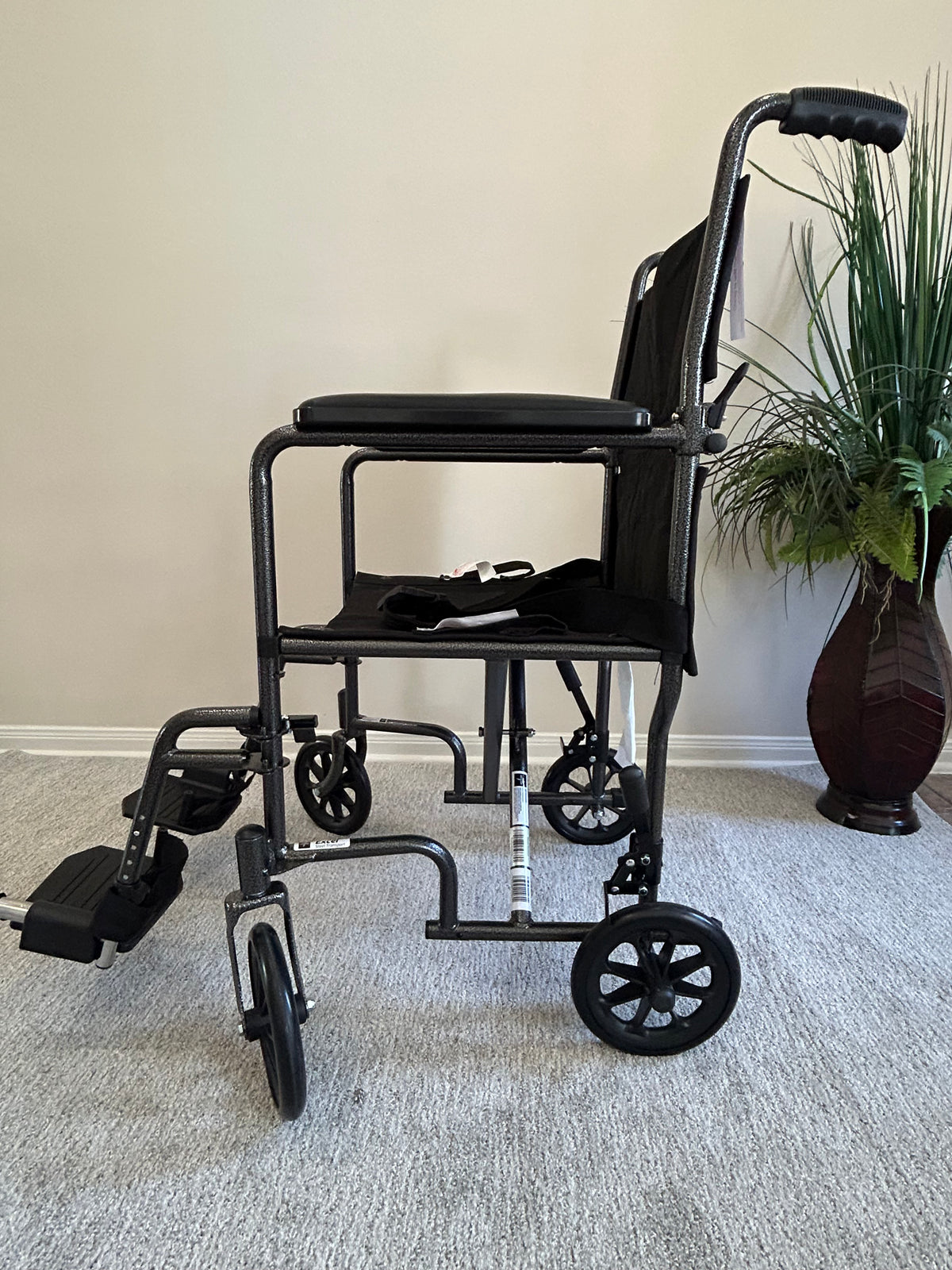 Transport Chair Medline SEMI NEW 19”