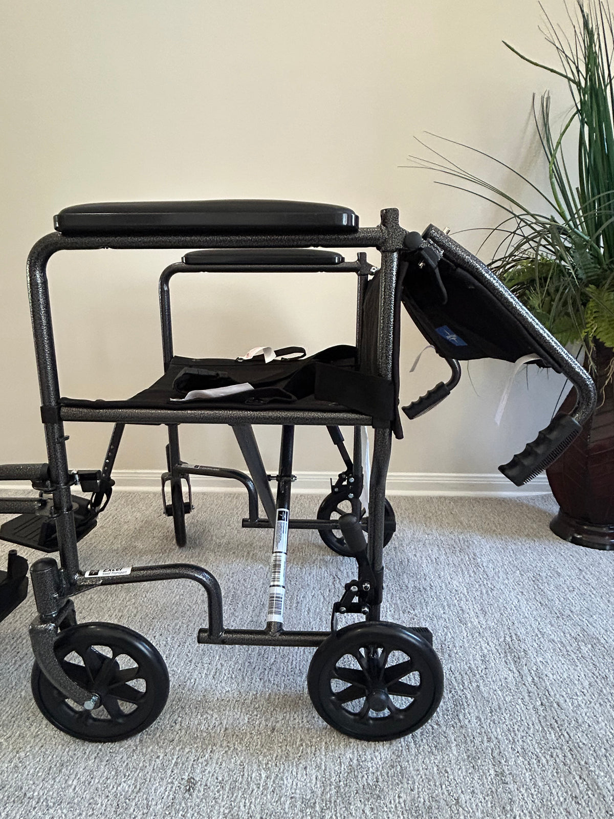 Transport Chair Medline SEMI NEW 19”